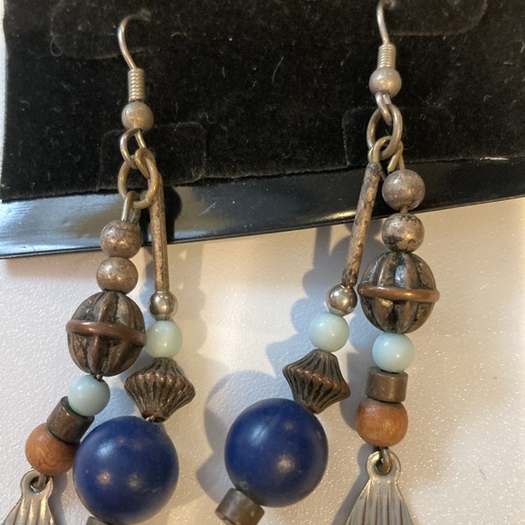 Fashion dangling Earrings - Picture 4 of 4